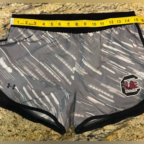 South Carolina Gamecocks Girls Shorts XL Under Armour Fast Lane Loose Heatgear - Picture 5 of 6